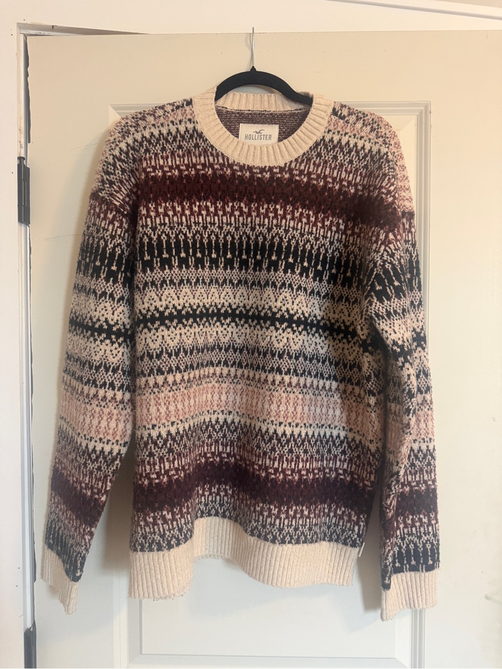 Hollister Cream, Burgundy & Black Patterned Crewneck Sweater